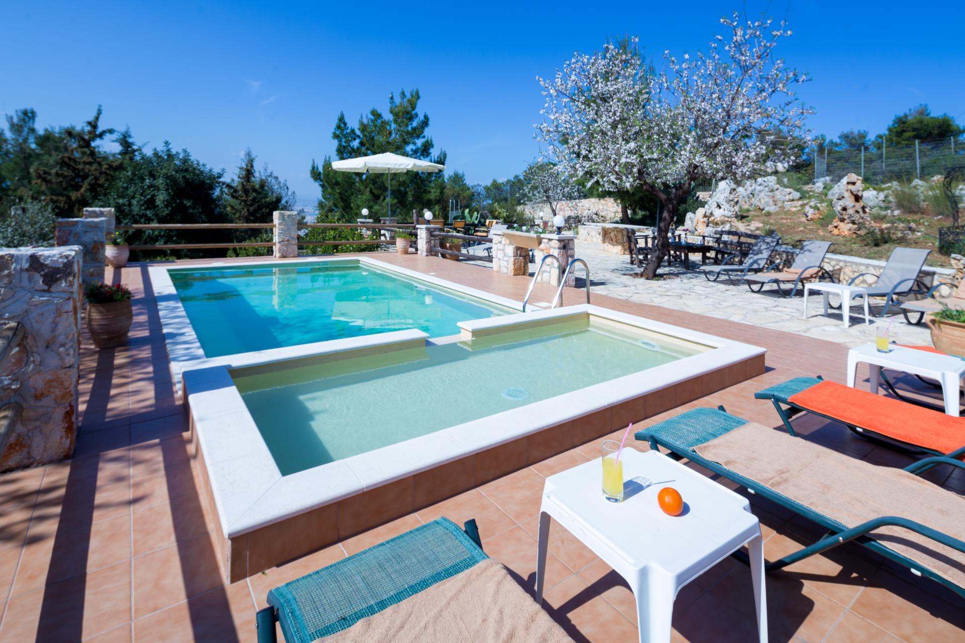 secluded villa with private pool in chania